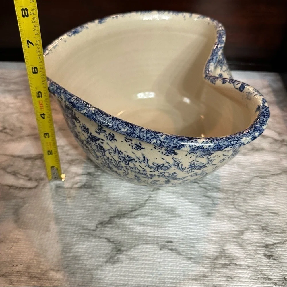 Casey Pottery Heart Shaped Speckled Sponge Pattern‎ Blue Stoneware Pottery Bowl